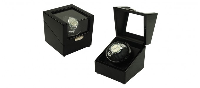 Boite &agrave; montres &agrave; remontoir automatique noire