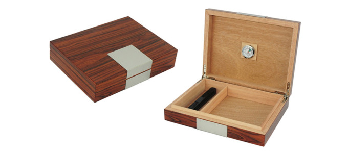 Cave &agrave; cigares couleur &eacute;b&egrave;ne en bois - 12 cigares
